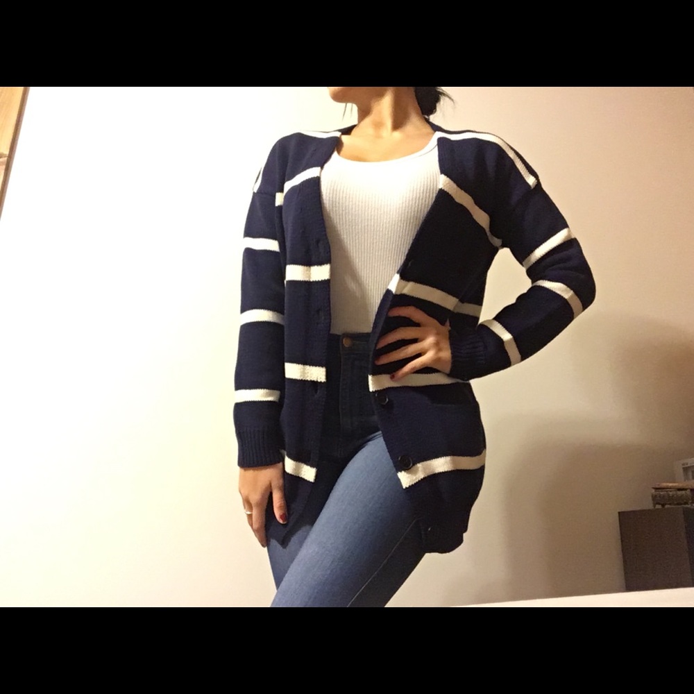 Very comfy cardigan !